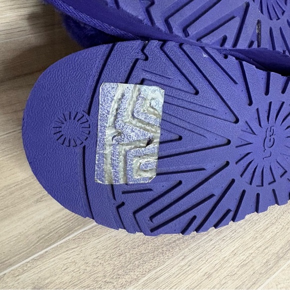 UGG Purple Logo Disco Slide Slipper Size 10 EUC - Picture 6 of 14